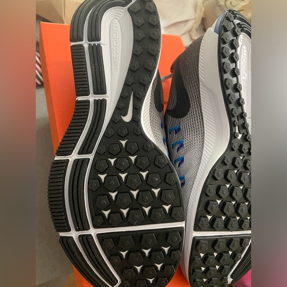 Nike Air Zoom Pegasus 33 - Picture 5 of 7